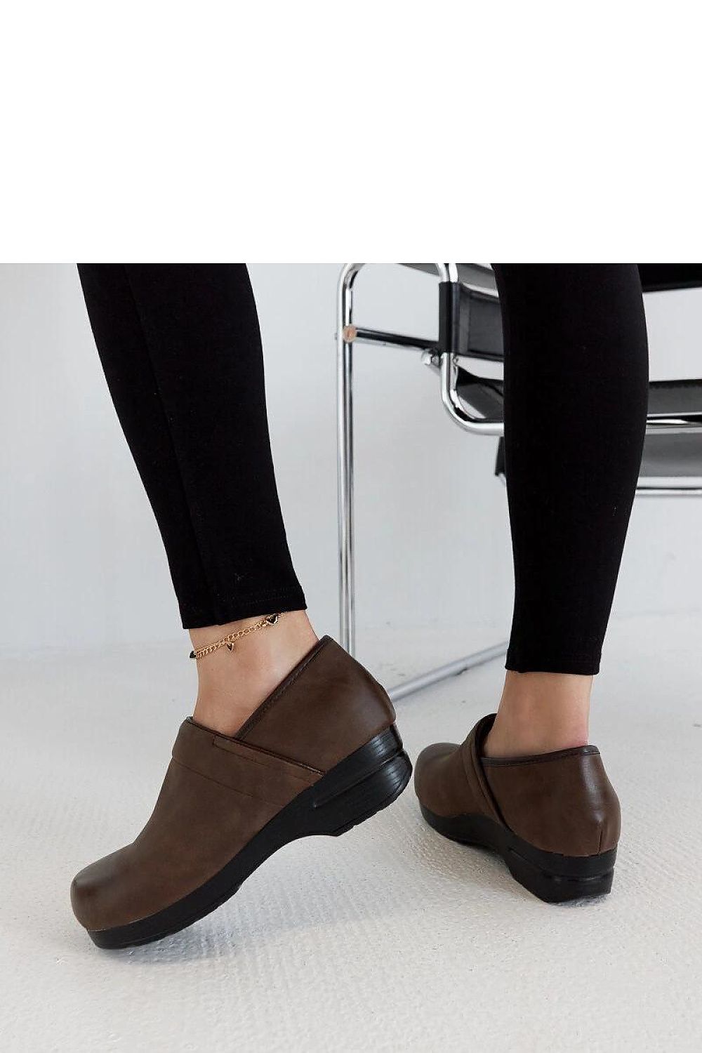  Low Shoes model 206481 Solea 