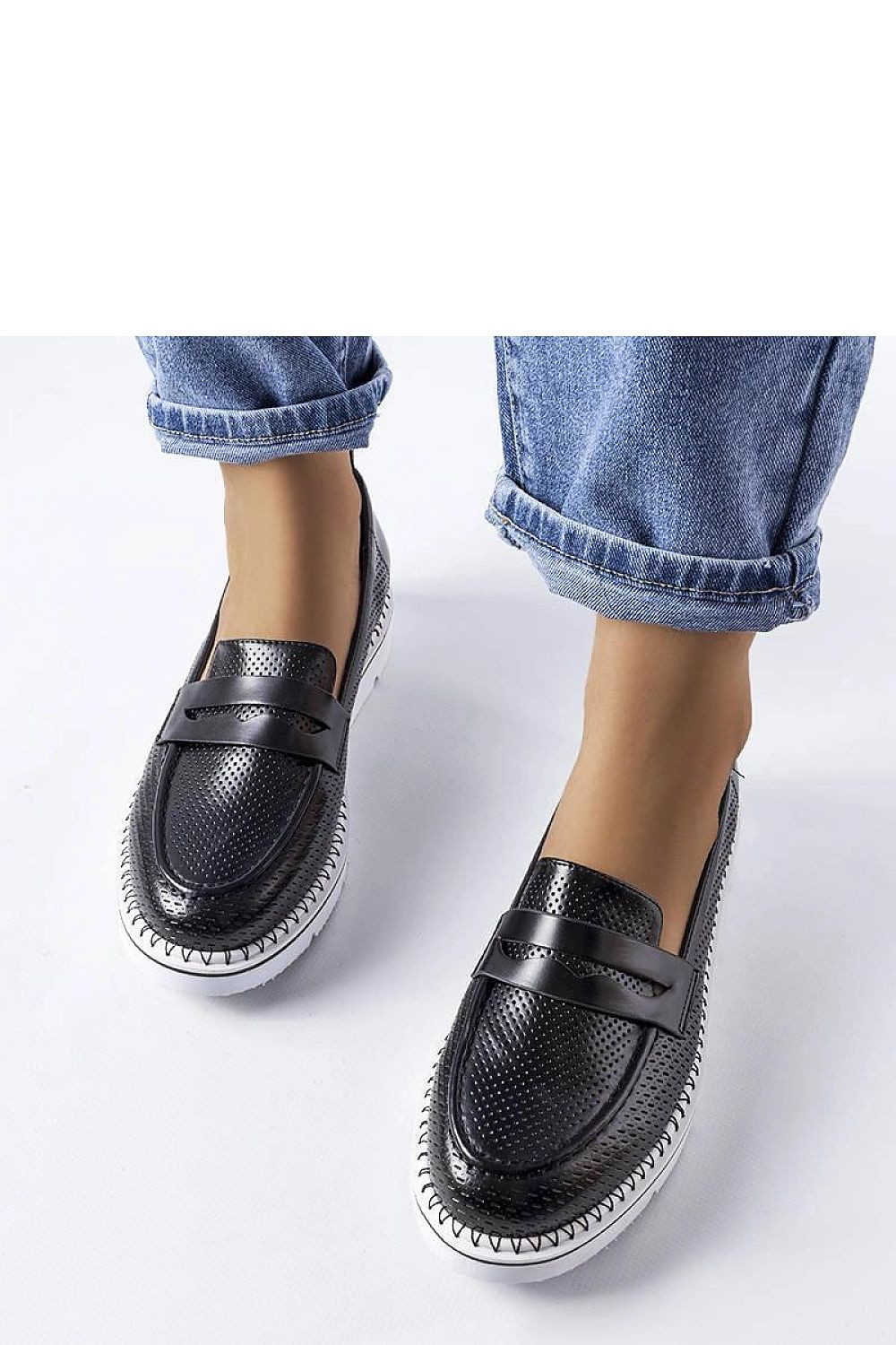  Low Shoes model 207072 Solea 
