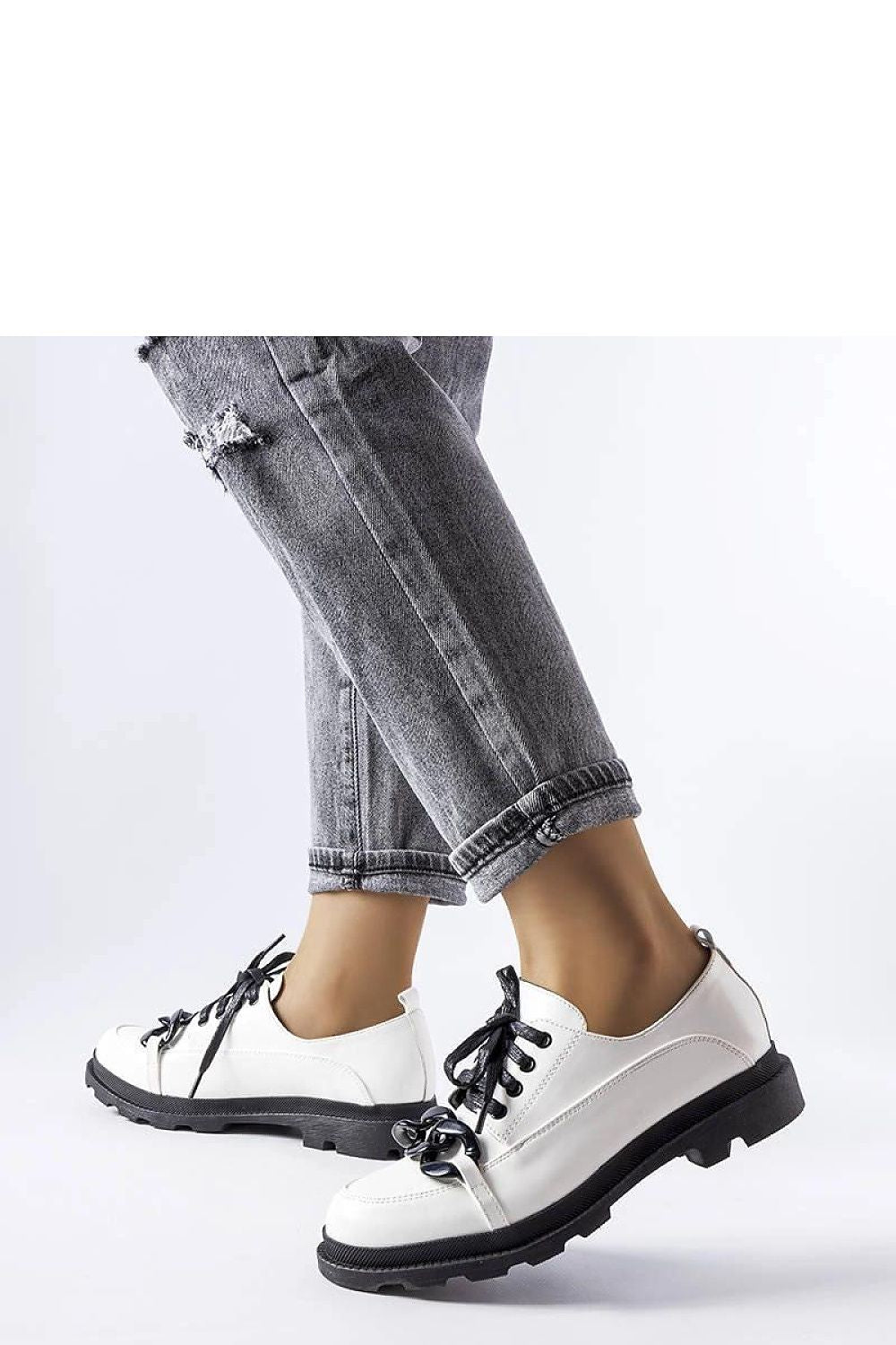  Low Shoes model 207076 Solea 