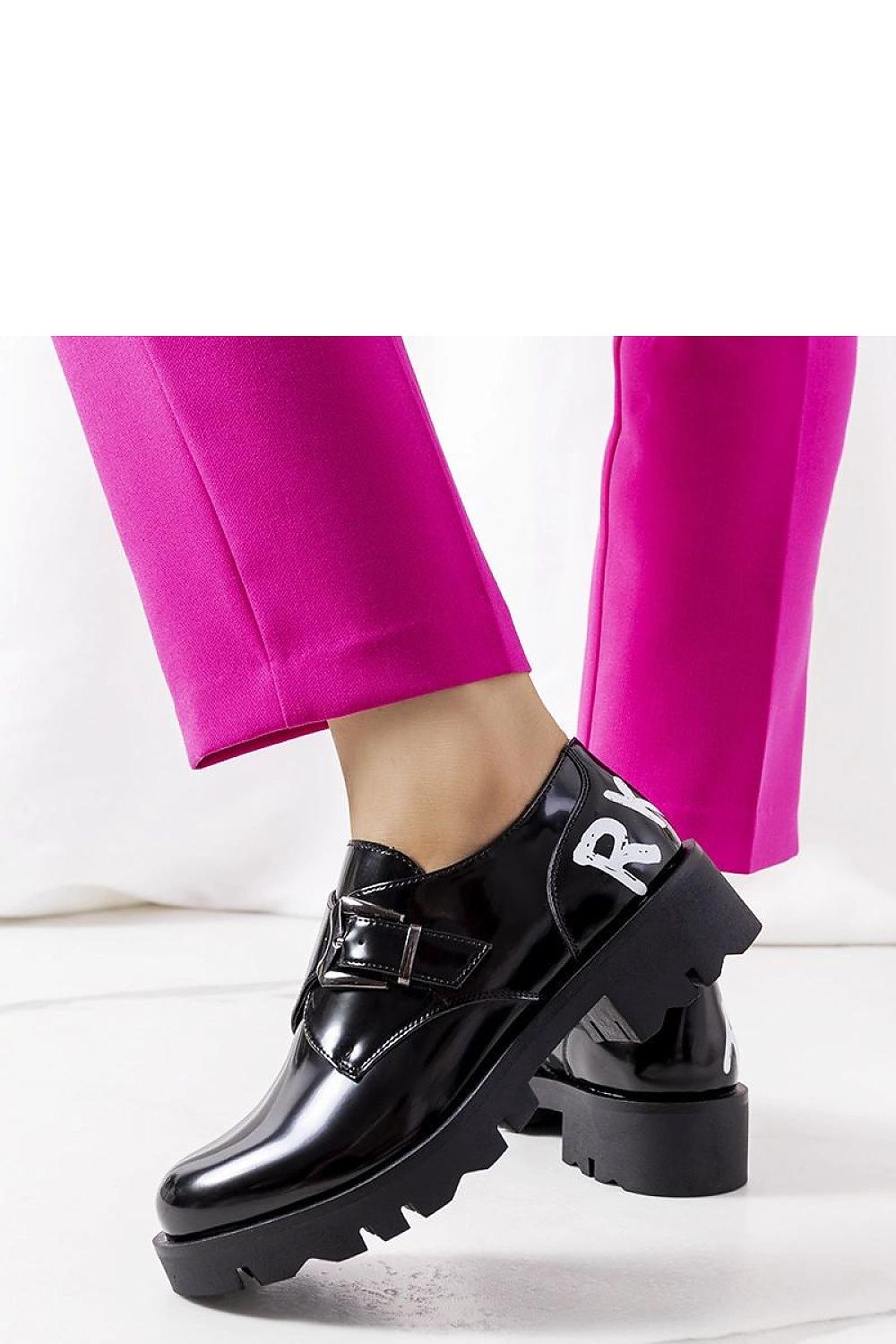  Low Shoes model 207094 Solea 